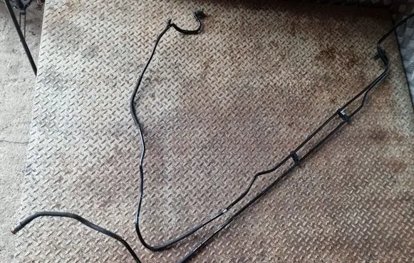 Opel Grandland X Fuel line pipe