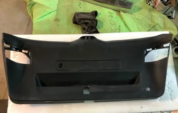 Audi Q5 SQ5 Tailgate trim 8R0867979 8R0867979B