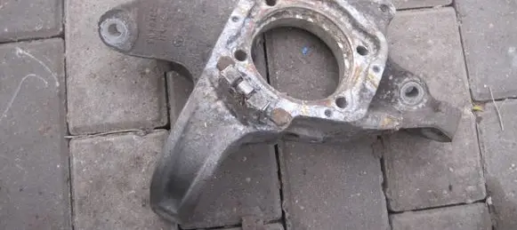 Mercedes-Benz S W221 Rear wheel hub 2210805