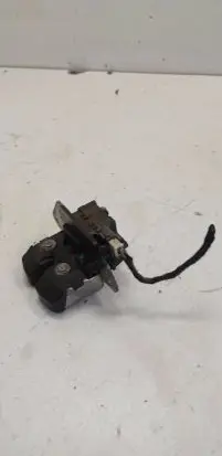 Tailgate/trunk/boot lock/catch/latch