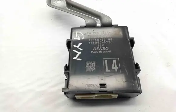 Toyota Yaris Cross Other devices 8594052100