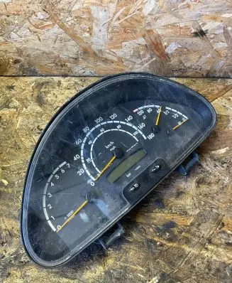 Mercedes-Benz Sprinter W901 W902 W903 W904 Speedometer (instrument cluster) 88311295