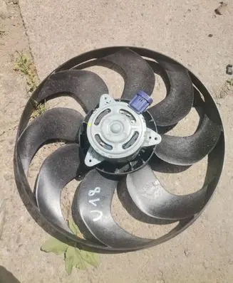 Dacia Dokker Radiator cooling fan shroud 5yy0585 5000992 Sv074313