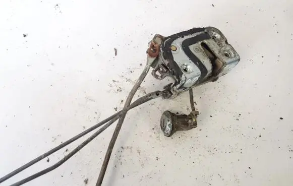 Mitsubishi Pajero Front door lock