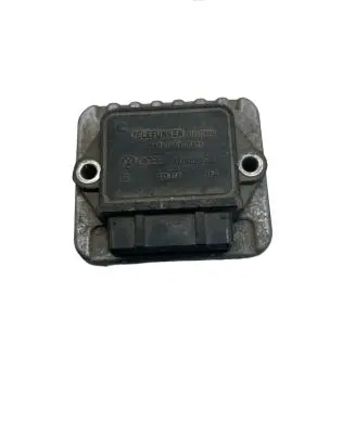Volkswagen PASSAT B3 Ignition amplifier control unit 191905351B 839373