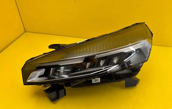 Renault Clio V Headlight/headlamp 260600149R