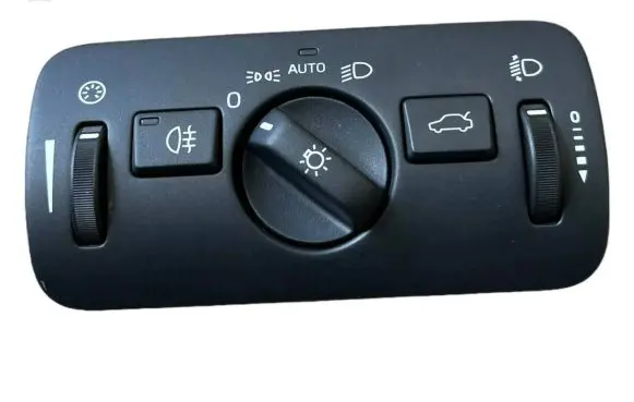 Volvo V40 Light switch 30739425