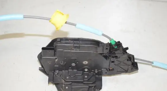 BMW 2 Active Tourer U06 Rear door lock 7956144 51227956144 9451630
