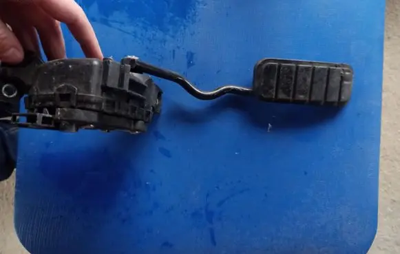 Renault Laguna II Accelerator throttle pedal 8200700373