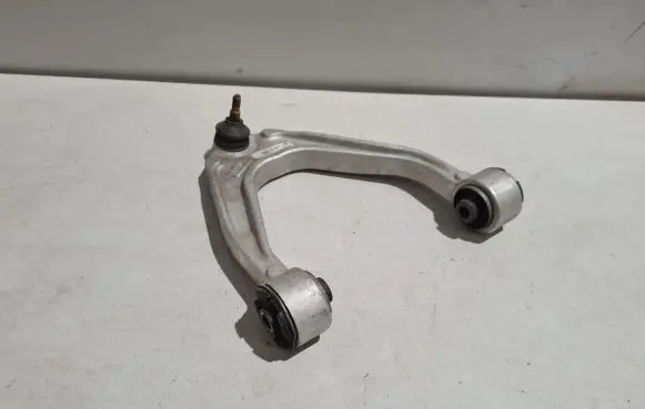 Maserati Ghibli Front lower control arm/wishbone 06700041850