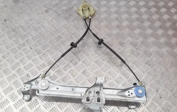 Rear window lifting mechanism without motor
