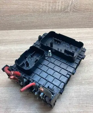 Volkswagen Golf V Fuse module 1K0937124K 1394963 1394932