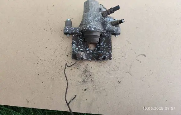 Mazda 3 II Rear brake caliper 