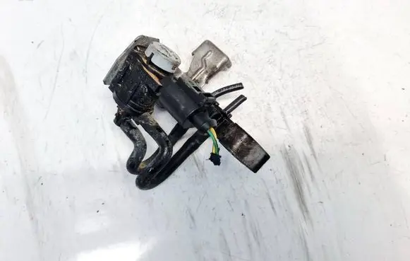 Audi Q3 8U Turbo solenoid valve 1K0906283A