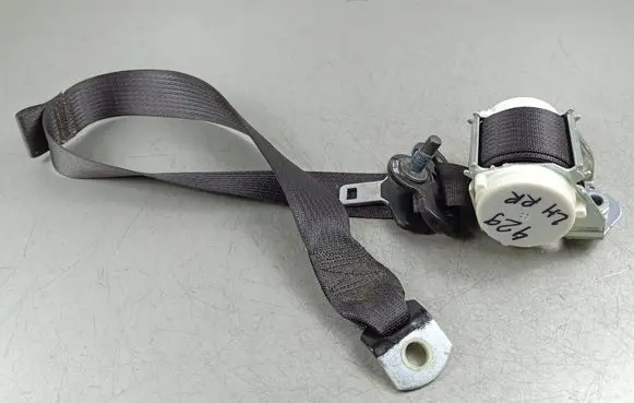 Ram 1500 Rear seatbelt P5XP98TX7AC TR4180210826 273221R