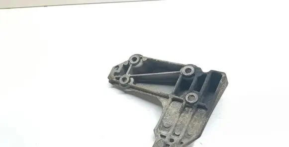 BMW 3 E90 E91 A/C compressor mount bracket 7505980