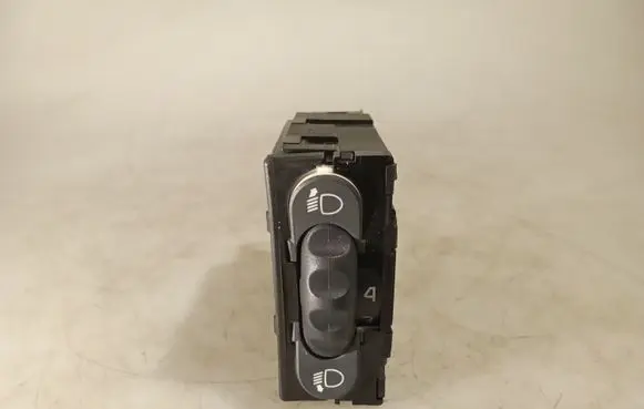 Opel Vivaro Headlight level height control switch 8200379685 7700841235