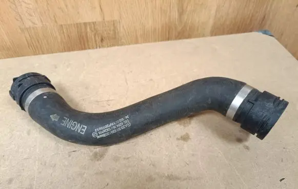 Mercedes-Benz GLC X253 C253 Engine coolant pipe/hose A2055016384