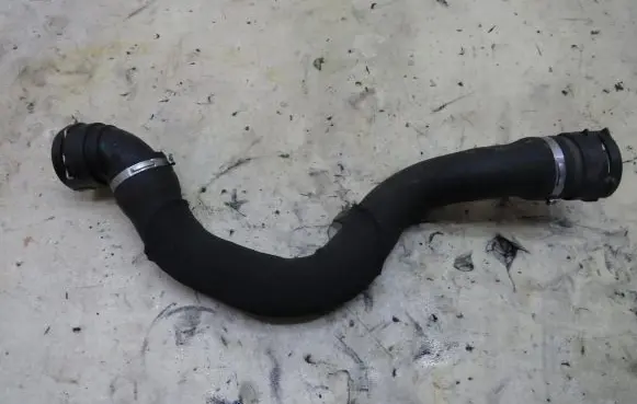 Jaguar XE Engine coolant pipe/hose