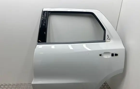 Dodge Durango III Rear door