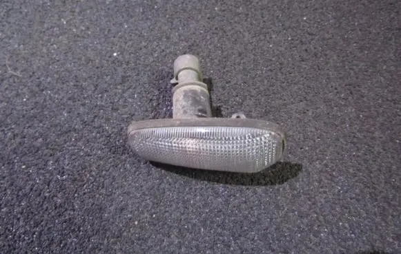 Opel Zafira A Front fender indicator light