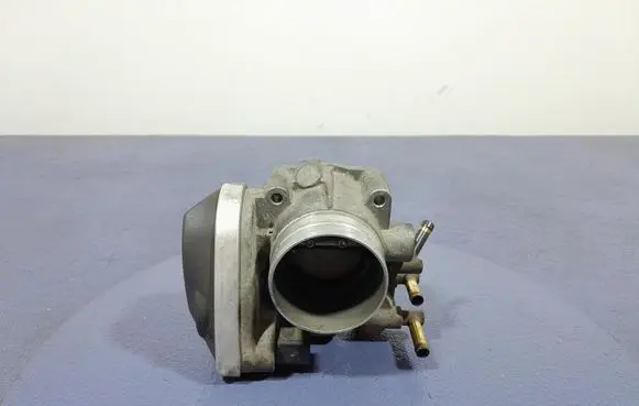 Seat Altea XL Throttle body valve 06A133062AT