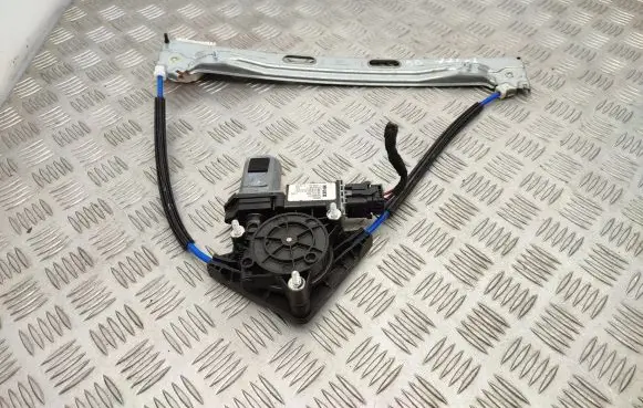 Fiat 500L Rear door window regulator with motor 51980515