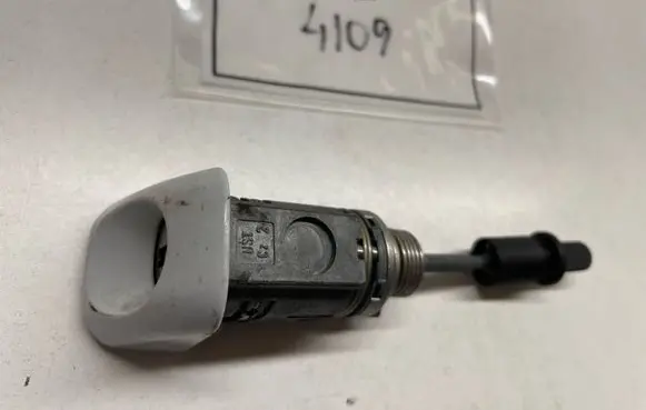 Audi Q3 8U Front door lock (next to the handle) 8U1837167