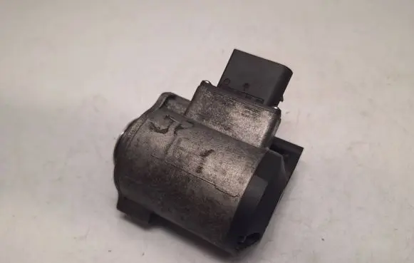 BMW X6 E71 Rear gearbox reducer motor 33107586238