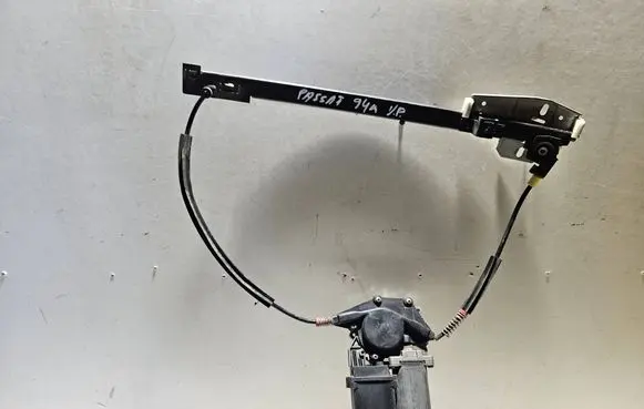 Volkswagen PASSAT B4 Rear door window regulator with motor 3A0839401C 3A0959809 8A0959875