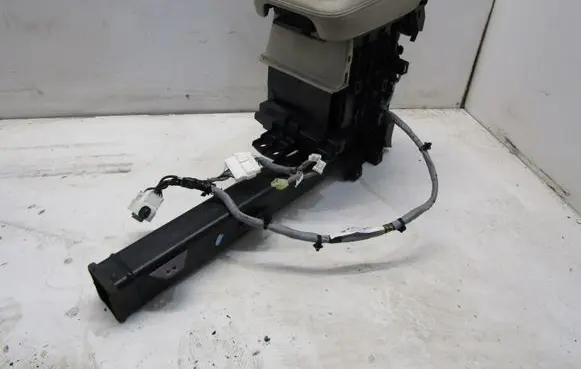 Honda CR-V Center console 83400-T1G-E620-M1