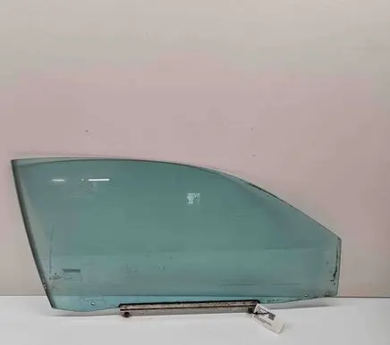 Mercedes-Benz CLK A208 C208 Front door window/glass (coupe) 43R001582 A2087201618