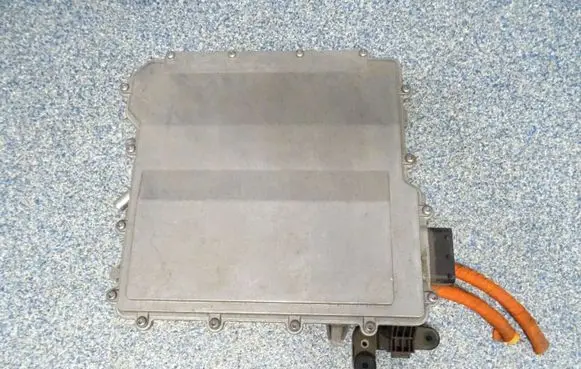 Volvo XC90 Voltage converter inverter 31673500