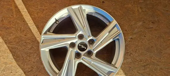 KIA Sportage R17 alloy rim R2400ADE07 B012275
