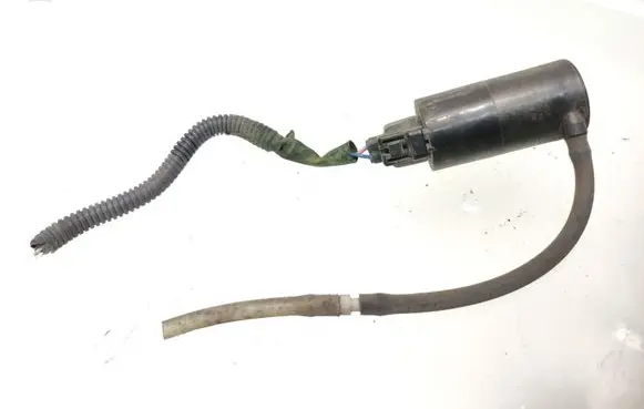 Toyota Auris 150 Windscreen/windshield washer pump 30891