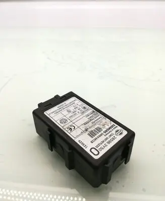 Nissan X-Trail T30 Door central lock control unit/module 5WK48821