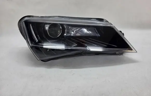 Skoda Superb B8 (3V) Headlight/headlamp 3V1941016B