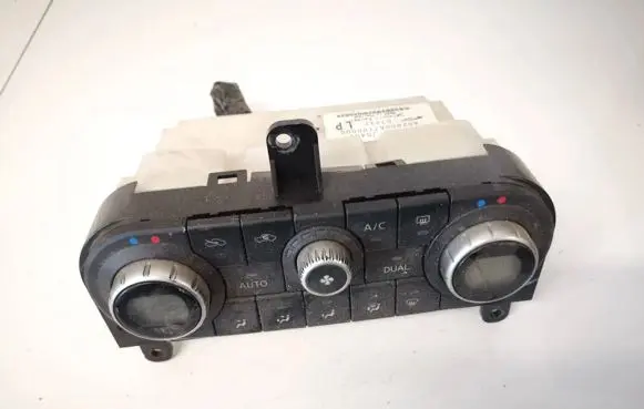 Nissan Qashqai Climate control unit 27500jd400 c7822