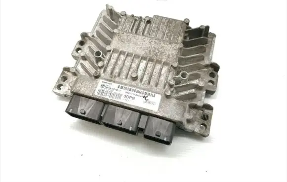 Ford Focus Engine control unit/module 7M51-12A650-AP