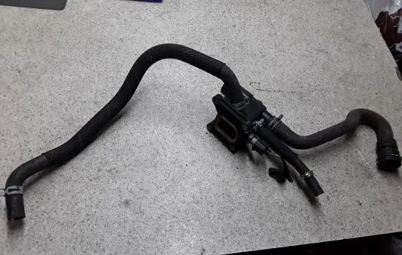 Land Rover Evoque I Engine coolant pipe/hose BB5E8K556BE
