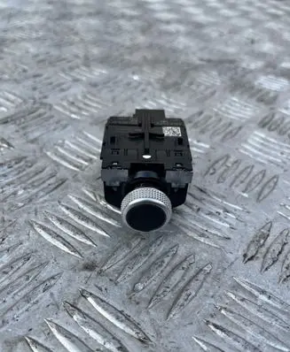 Audi Q3 F3 Sound control switch 83C919600C