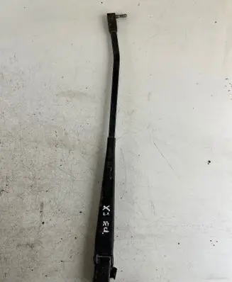 Jeep Cherokee XJ Front wiper blade arm 