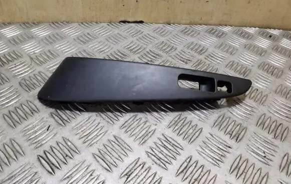 Hyundai ix35 Rear door window switch trim 3835231110