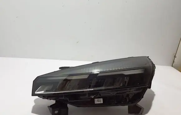 Renault Clio V Headlight/headlamp 260600149R
