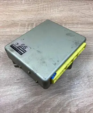 Subaru Legacy Engine control unit/module ECU 22611AA990 A18000RE5 1Y01