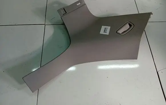 (B) pillar trim (top)