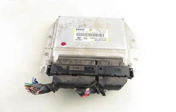Hyundai Santa Fe Engine control unit/module 86S2MI03 3910127212 0281010582