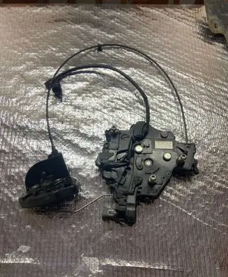Volkswagen Transporter - Caravelle T5 Sliding door lock 7H0843654CC
