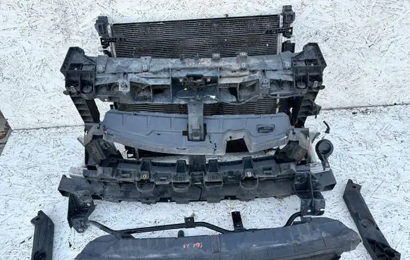 Renault Trafic III (X82) Front piece kit 