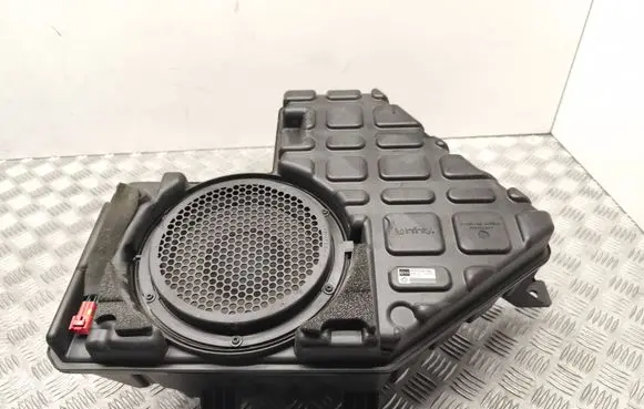Chrysler Grand Voyager V Subwoofer speaker 05107087AE 36670D 8298AF